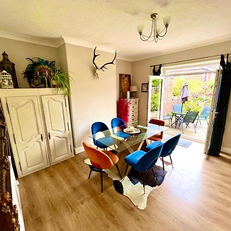 Lovely, Sunny House, By The Beach & Centre! Lytham St Annes Eksteriør billede