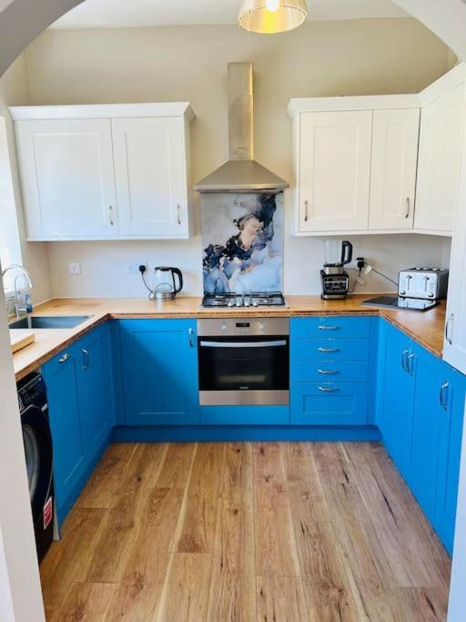 Lovely, Sunny House, By The Beach & Centre! Lytham St Annes Eksteriør billede