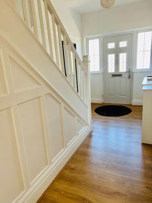 Lovely, Sunny House, By The Beach & Centre! Lytham St Annes Eksteriør billede